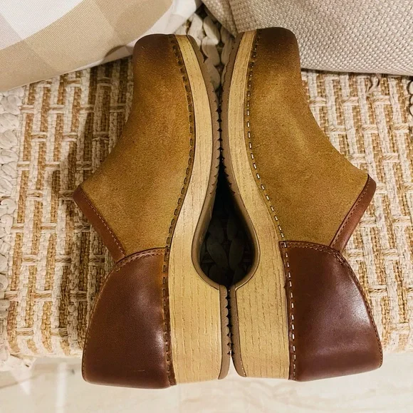 Women’s NWOB Dansko Brenna Slip-On Tan Burnished Suede Clogs Size EU 37 US 6.5-7 - Picture 13 of 13